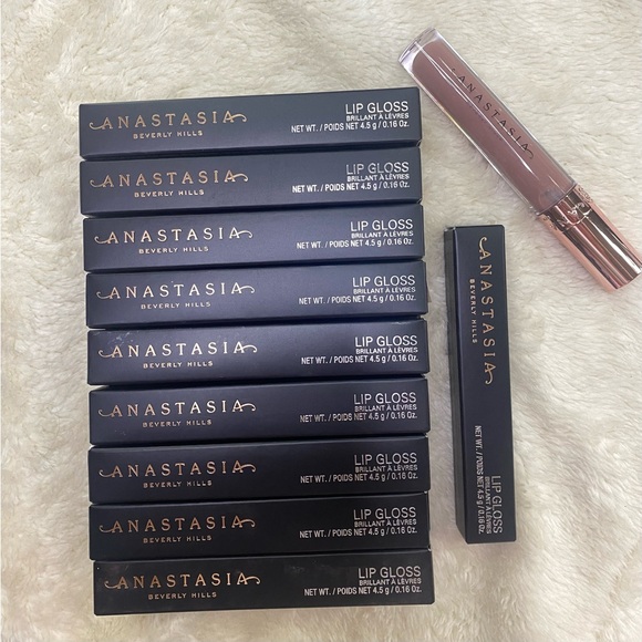 Anastasia Lip Gloss - Picture 2 of 3
